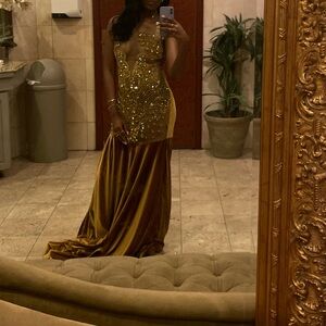 long wedding prom birthday gold rhinestone dress size 0 worn once